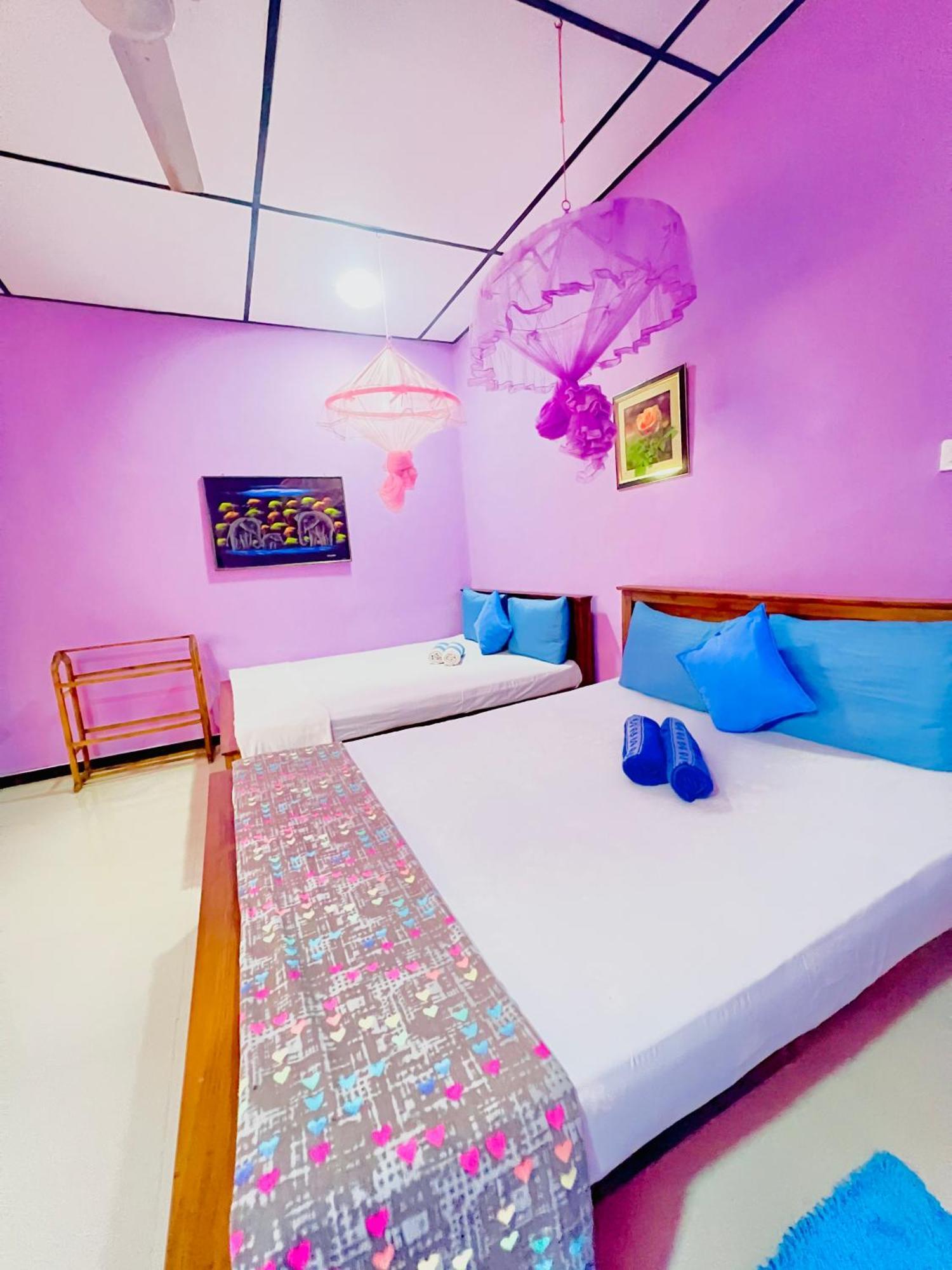 Gloriya Mathews Hotel Негомбо Екстериор снимка