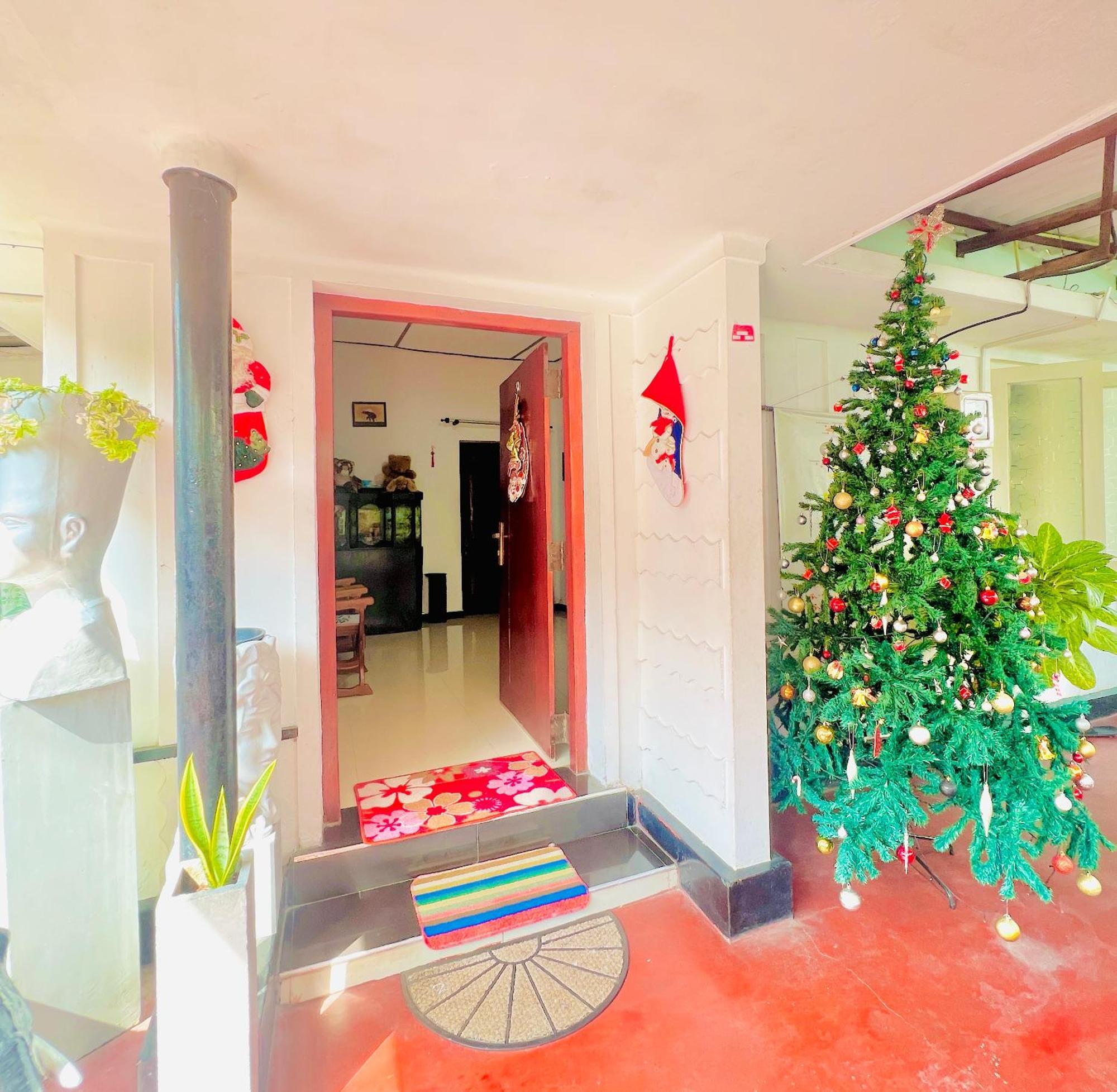 Gloriya Mathews Hotel Негомбо Екстериор снимка