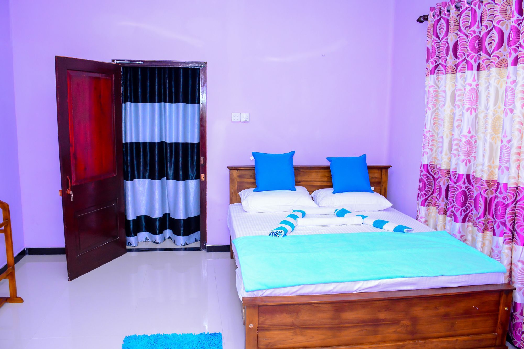 Gloriya Mathews Hotel Негомбо Екстериор снимка
