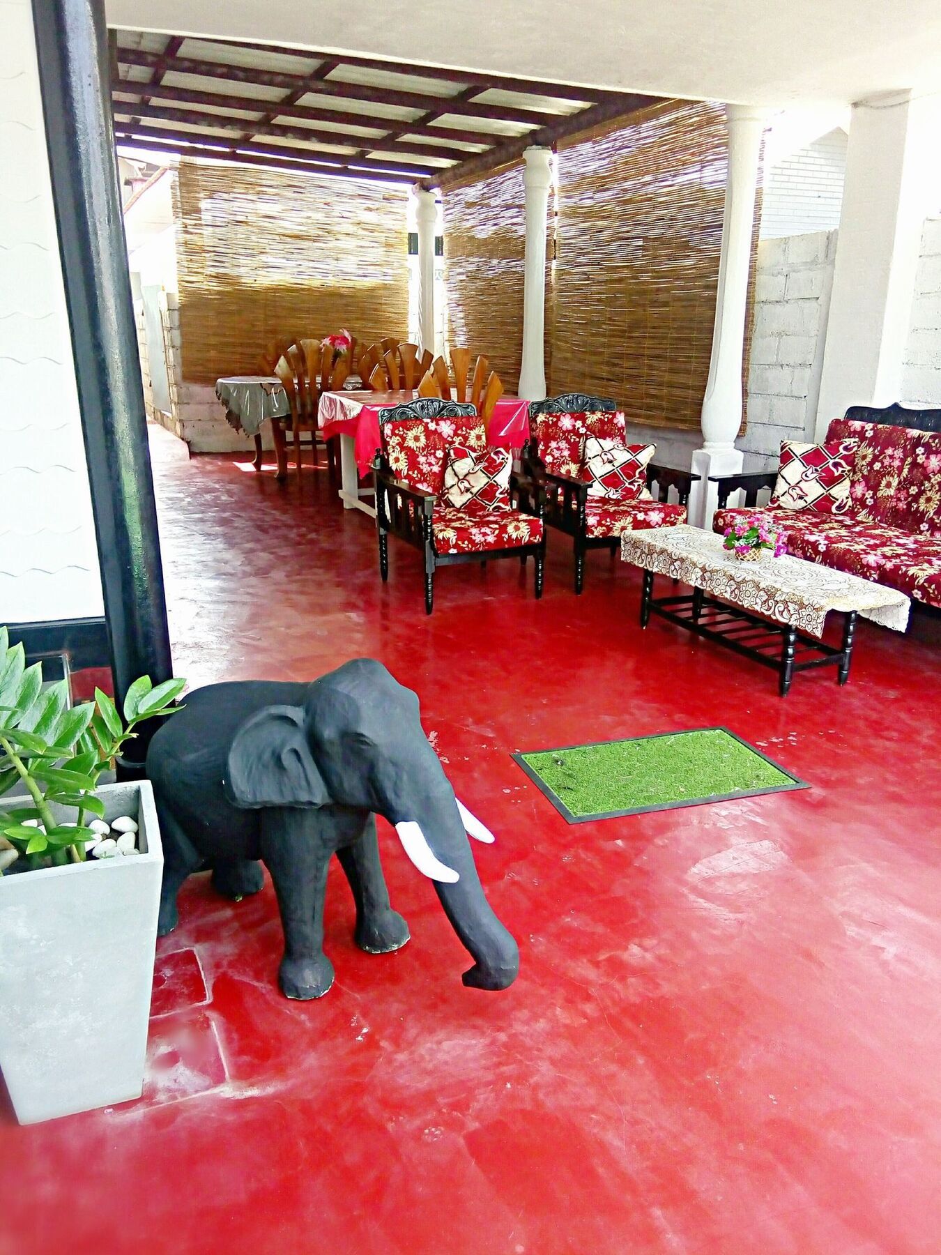 Gloriya Mathews Hotel Негомбо Екстериор снимка